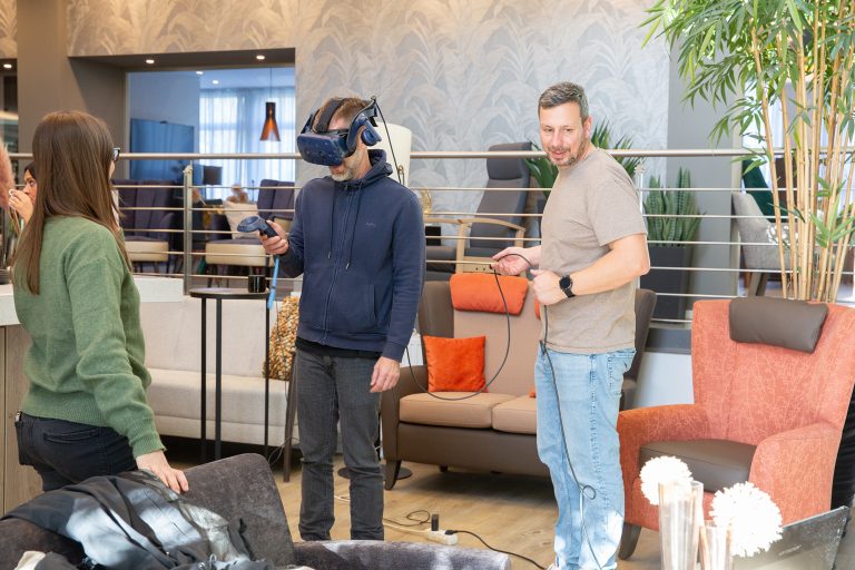 Rückblick: CARELINE-Schulung zum Thema Alterssimulation